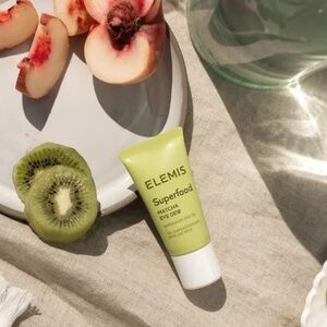 NEW - ELEMIS Superfood Matcha Eye DewRefreshing Eye Gel